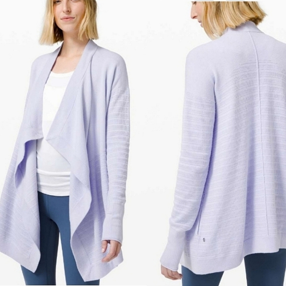 Lululemon Find Your Calm Wrap in Serene Blue Size 8